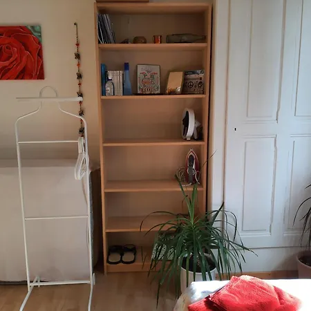 Homestay Near Main Station *