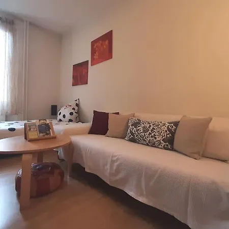 Homestay Near Main Station *