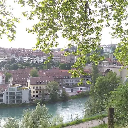 Near Main Station Rum i privatbostad Bern
